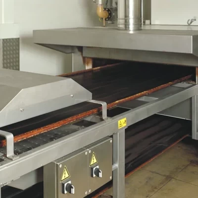 The Key Benefits of Using Steel Belts and Steel Belt Systems when used in continuous conveyors across various industries.  